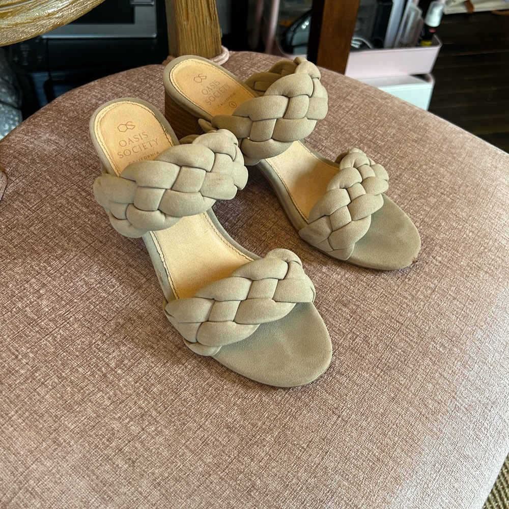 Oasis Society Women's Beige Braided Sandals